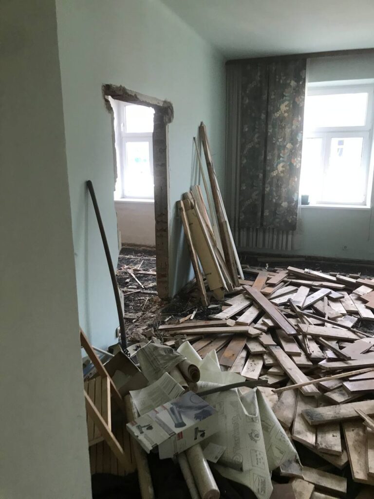 Wohnung in der eine Sanierung durchgeführt wird.